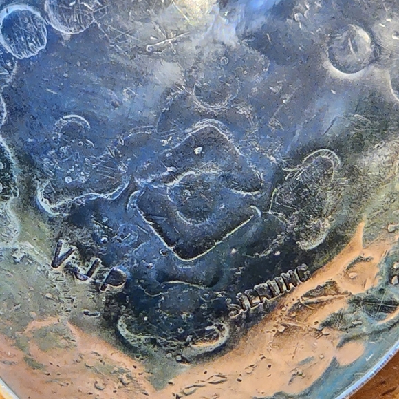 Navajo Vincent Joe Platero, Sterling Silver Stamped Heart Earrings - Picture 14 of 14